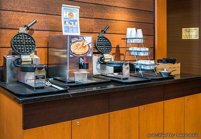 フェアフィールド イン アンド スイーツ フレデリック エクステリア 写真